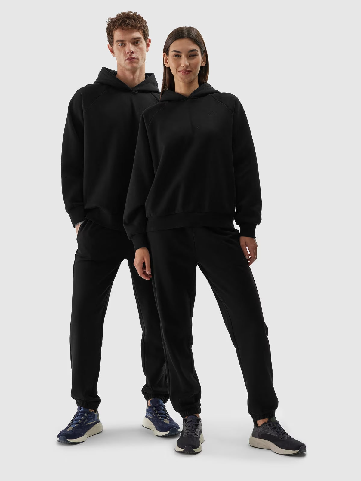 UNISEX OVERSIZE JOGGING BUXUR SVARTAR